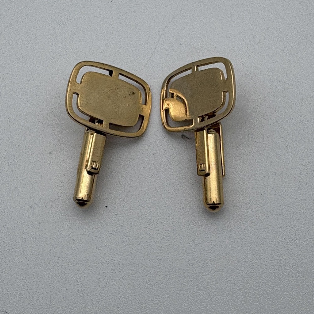 Vintage Hayward Gold Tone Cufflinks Mens Bullet‎ Back Openwork Boxed Pair